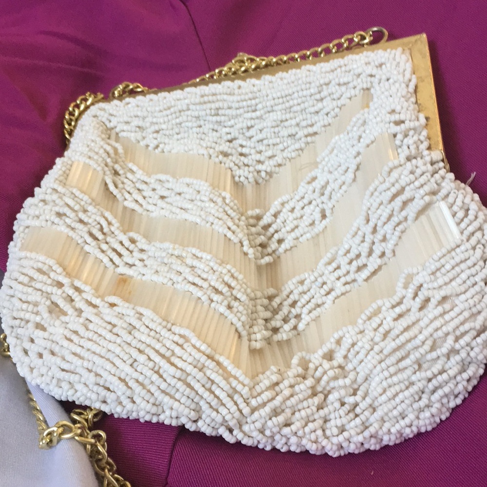 FINAL MARKDOWN VINTAGE Magid hand made in Hong Kong purse